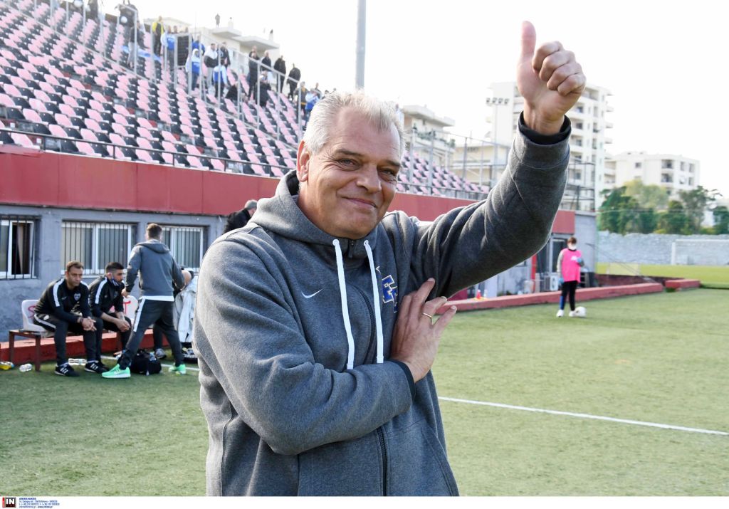 Δημήτρης Σπανός στο soccerlive: «Δεν πρέπει να παρασυρθούμε από 1-2 θετικά αποτελέσματα» 